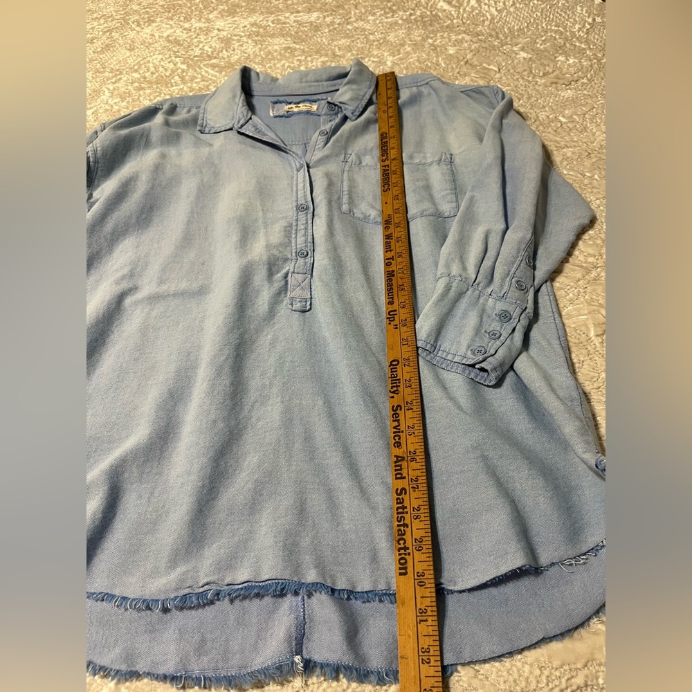 We The Free Chambray Button-Front Chambray Shirt in Light Blue-Medium - Picture 3 of 6